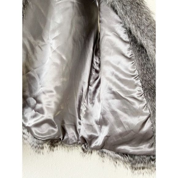 Calvin Klein Grey Faux Fur Vest -1x - Picture 4 of 8